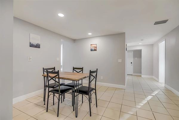 Coliving in Grant Park Tampa - East Tampa, Tampa