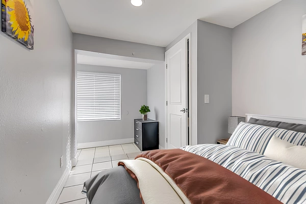 Coliving in Grant Park Tampa - East Tampa, Tampa