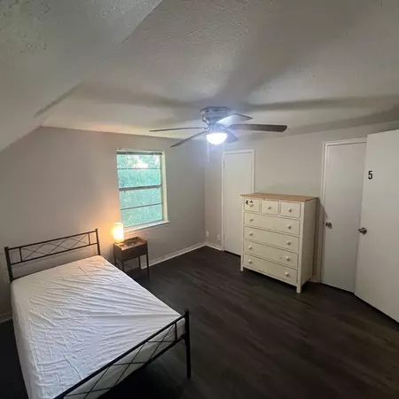 Coliving in Wolf Creek - Sw Dallas, Dallas