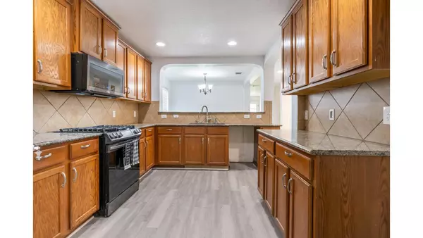 Coliving in Pecan Valley - South SATX, San Antonio