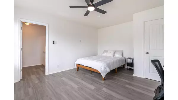 Coliving in Pecan Valley - South SATX, San Antonio