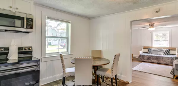 Coliving in Eastway - East Charlotte, Charlotte