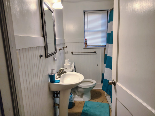 Coliving in Eastway - East Charlotte, Charlotte