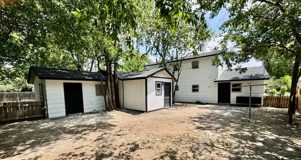 Coliving in University Hills - East Austin, Austin