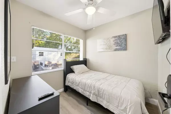 Coliving in DeLand - Outer Orlando, Orlando