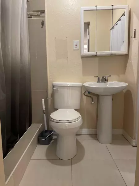 Coliving in Macfarlane Park - West Tampa, Tampa