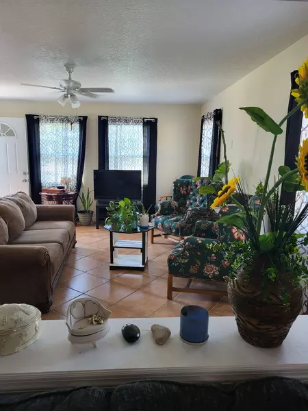 Coliving in Oak Ridge - West Orlando, Orlando
