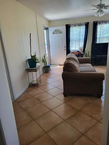 Coliving in Oak Ridge - West Orlando, Orlando