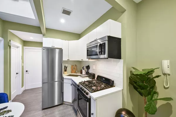 Coliving in East Village - Manhattan, New York