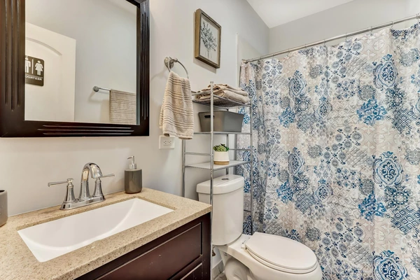 Coliving in College Park JAX - Northside, Jacksonville