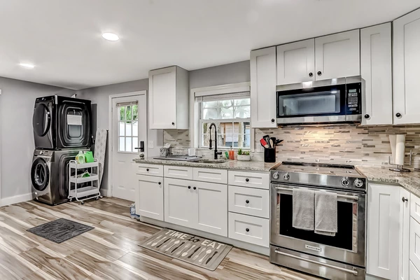 Coliving in College Park JAX - Northside, Jacksonville