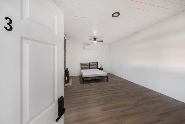 Coliving in Ybor City - Central Tampa, Tampa