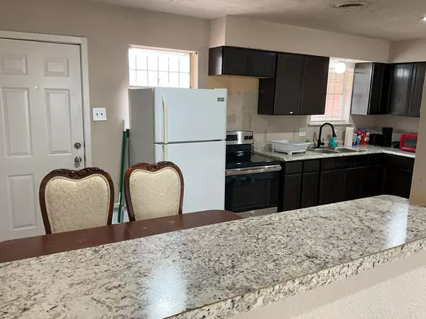 Coliving in Wolf Creek - Sw Dallas, Dallas