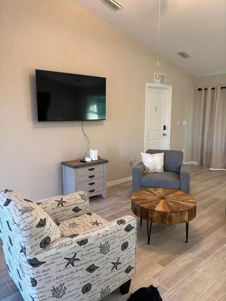 Coliving in Cape Coral - Cape Coral, Fort Myers