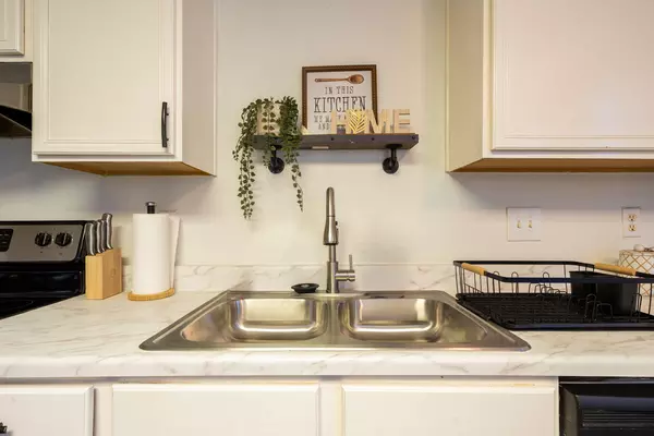 Coliving in Far West Side - West SATX, San Antonio