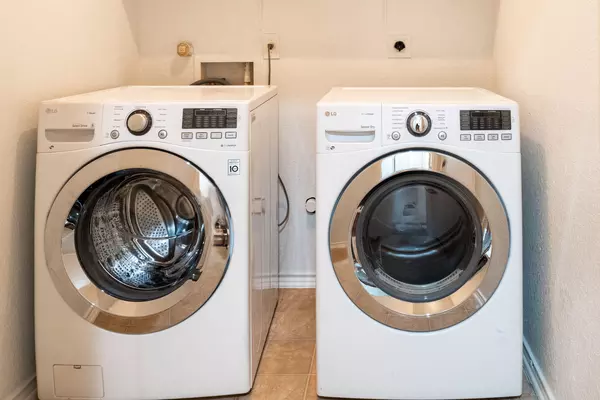 Coliving in Far West Side - West SATX, San Antonio