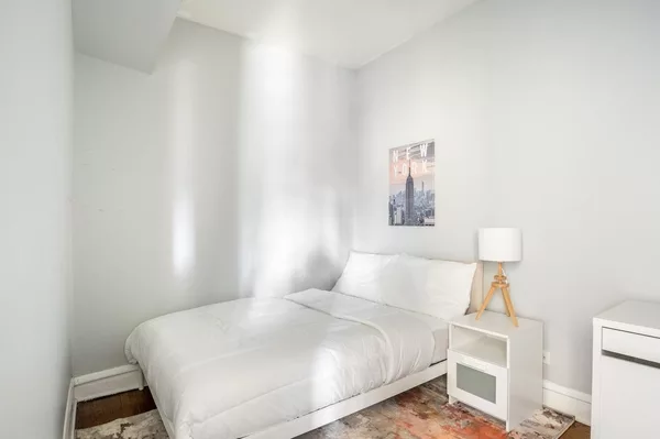 Coliving in Irving Park - Northwest Side, Chicago