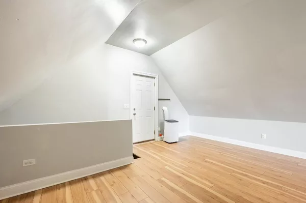 Coliving in Irving Park - Northwest Side, Chicago