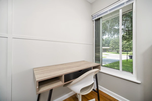 Coliving in Cedar Hills - Westside, Jacksonville