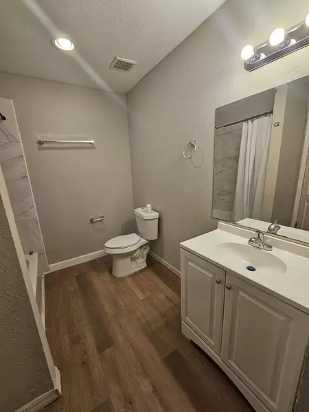 Coliving in Kenwood - Clearwater-St. Petersburg, Tampa