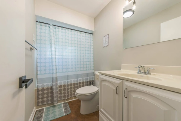 Coliving in Raytown - Outer KCMO, Kansas City