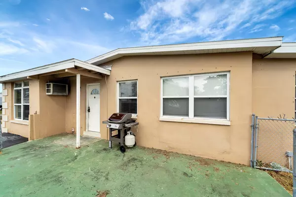 Coliving in Port Charlotte - North Port, Sarasota