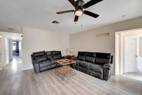 Coliving in Port Charlotte - North Port, Sarasota