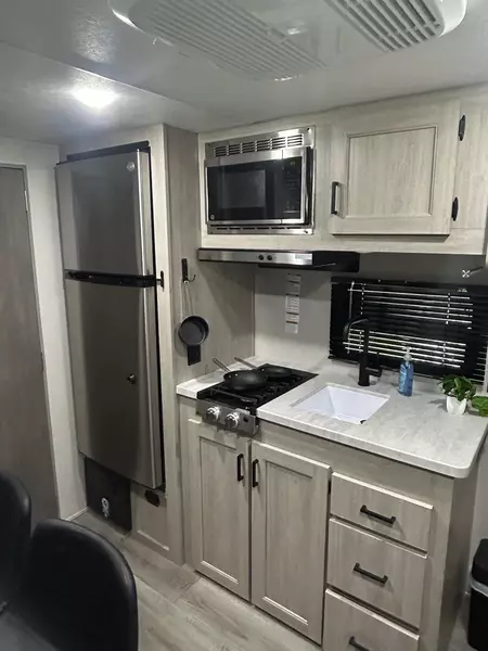 Coliving in Cedar Hills - Westside, Jacksonville