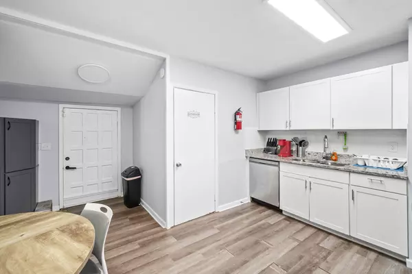 Coliving in Cedar Hills - Westside, Jacksonville