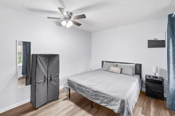 Coliving in Cedar Hills - Westside, Jacksonville