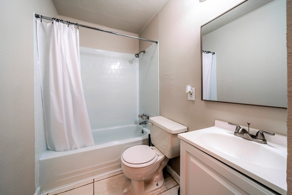 Coliving in Northshore - Ne Houston, Houston