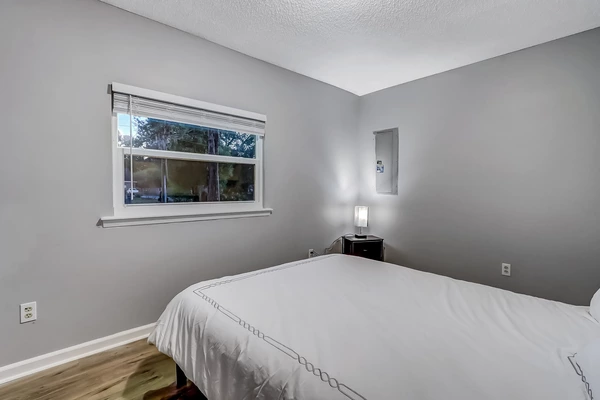 Coliving in Cedar Hills - Westside, Jacksonville