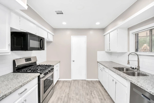 Coliving in Spring Branch Central - Nw Houston, Houston