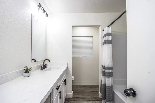 Coliving in Glendale - NW Valley, Phoenix