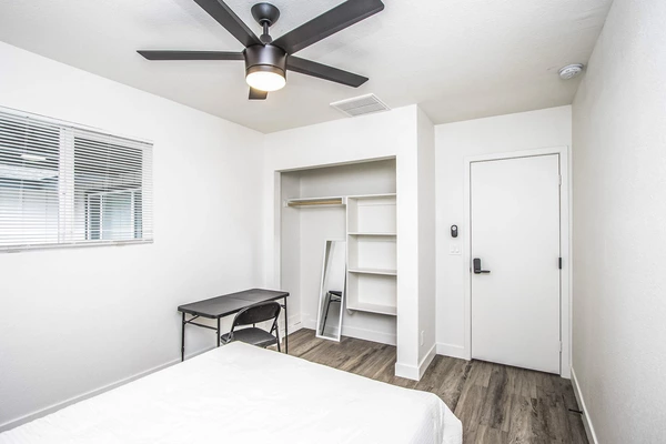 Coliving in Glendale - NW Valley, Phoenix
