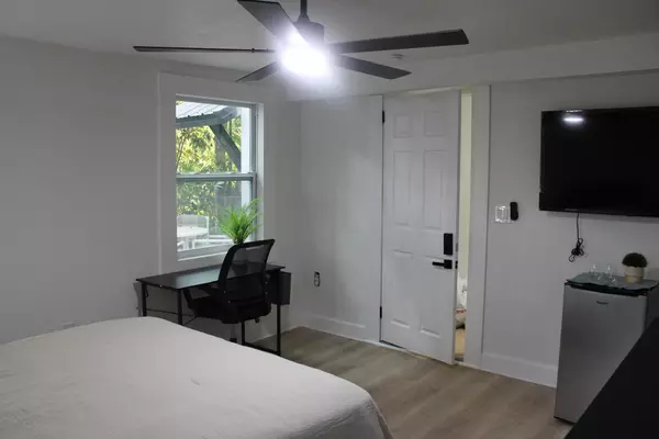 Coliving in DeLand - Outer Orlando, Orlando
