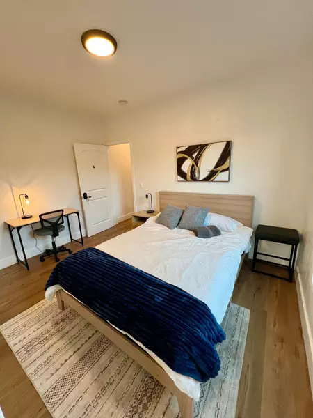 Coliving in Long Beach - The Harbor, Los Angeles