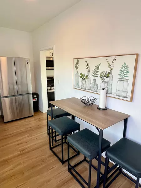 Coliving in Long Beach - The Harbor, Los Angeles