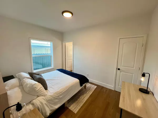 Coliving in Long Beach - The Harbor, Los Angeles