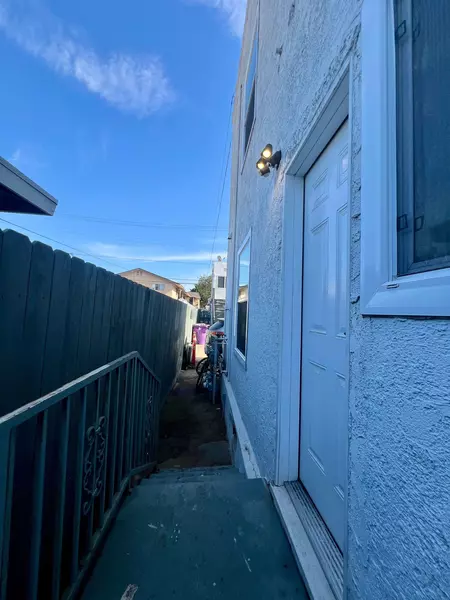 Coliving in Long Beach - The Harbor, Los Angeles