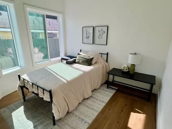 Coliving in Long Beach - The Harbor, Los Angeles