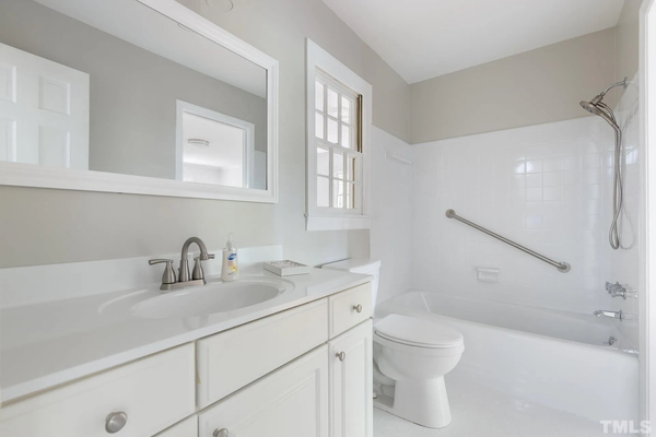 Coliving in Country Club Hills - Central Raleigh, Raleigh