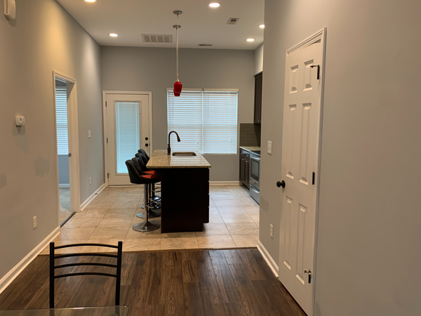 Coliving in Wade - Central Raleigh, Raleigh