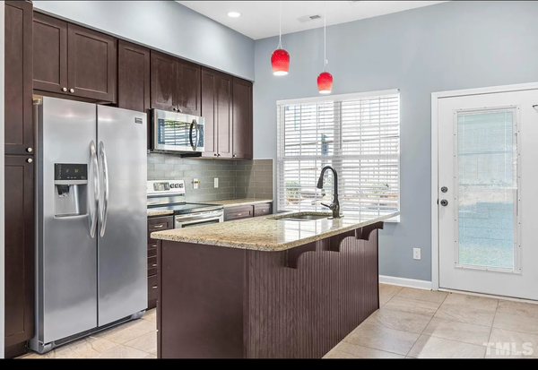 Coliving in Wade - Central Raleigh, Raleigh