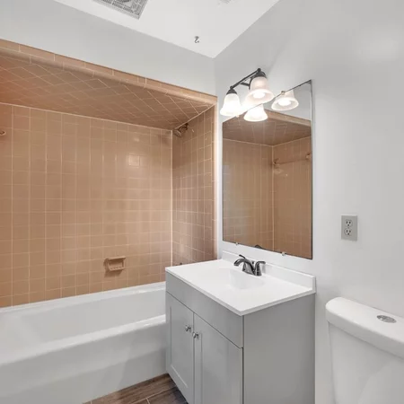 Coliving in West Sugar Creek - North Charlotte, Charlotte