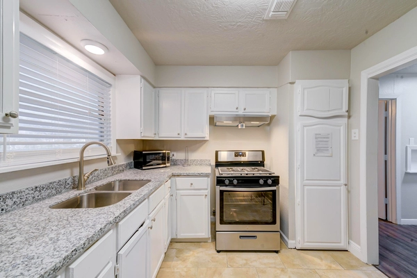 Coliving in Pasadena - Se Houston, Houston