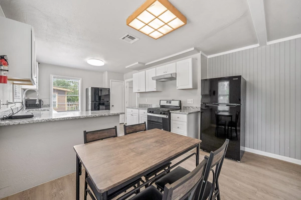 Coliving in Baytown - Se Houston, Houston