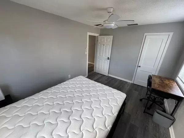 Coliving in Lealman - Clearwater-St. Petersburg, Tampa
