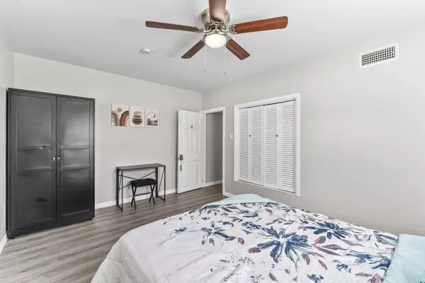 Coliving in Brandon - East Tampa, Tampa