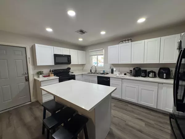 Coliving in Tempe - SE Valley, Phoenix